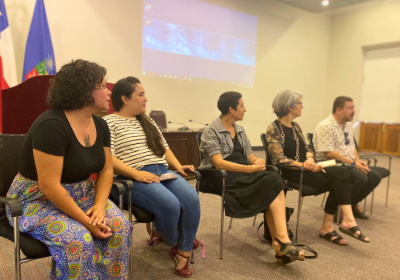 Parte del equipo docente, Carla Giménez, Nathaly Calderón, Alejandra Araya, Pilar Barba y Fabián Retamal (de izq a der).