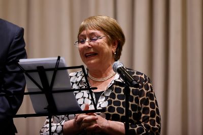 Durante su intervención, la expresidenta Michelle Bachelet subrayó la importancia de este energético para el desarrollo de Chile y la lucha contra la crisis climática.