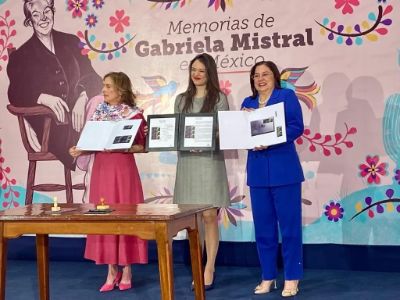 La alumni UChile ha sido galardonada con diferentes premios. El último fue su galardón recibido como una de las 100 mujeres líderes de Chile según El Mercurio.