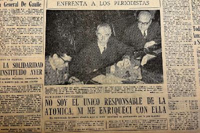 Así abordó la prensa de la época la visita de Robert Oppenheimer a la Universidad de Chile.