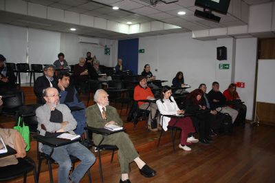 El encuentro se llevó a cabo en la sala Mario Caiozzi del campus Eloísa Díaz.