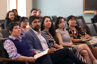 Equipo de investigación junto al decano Prof. Raúl Villarroel