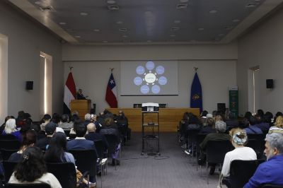 Durante su gestión, el Dr. Khaled El-Enany lideró importantes descubrimientos arqueológicos y fue responsable de la apertura de varios museos, incluido el esperado Gran Museo Egipcio en El Cairo. 