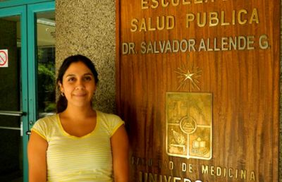 Karla Yohannessen, Académica del Programa de Salud Ambiental de la Escuela de Salud Pública e integrante de PROMA
