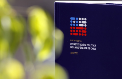 La nueva Constitución apuesta según los investigadores de la Universidad de Chile por un abordaje amplio en materia de la seguridad ciudadana. 
