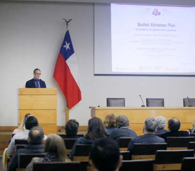 La U. de Chile desarrolló el "Seminario Plan Nacional de Demencias Un desafío pendiente para una respuesta sociosanitaria centrada en los cuidados".