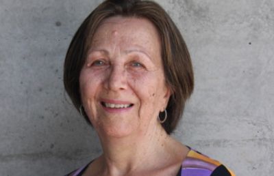 Jenny Fiedler, bioquímica y profesora del Departamento de Bioquímica y Biología Molecular de la Universidad de Chile.