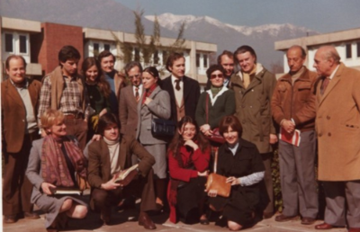 François Fédier y Jorge Guerra, junto a investigadores en el seminario que realizó Fédier en Chile en 1973.