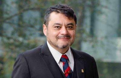 Juan Velásquez, académico de Ingeniería Industrial, director académico del Centro de Investigación Aplicada (WIC) y parte del equipo fundador de Kefuri.
