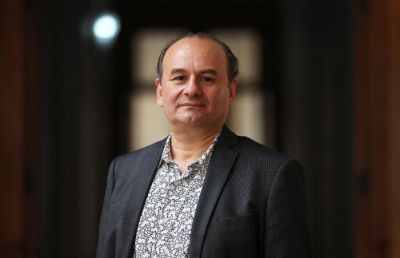 Para el Vicerrector de Investigación y Desarrollo de la U. de Chile y subdirector de Ciencia 2030, Dr. Christian González Billault, “Este financiamiento permite a las científicas validar sus ideas en el laboratorio, aumentando las posibilidades de obtener fondos externos en el futuro y escalando el impacto de sus proyectos”.