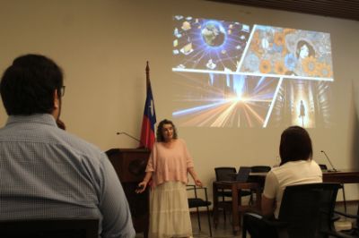 La ex estudiante de la Facultad de Ciencias Agronómicas, Alejandra Allendes, agradeció la invitación, pues significa un reconocimiento al trabajo que realiza junto a su equipo.