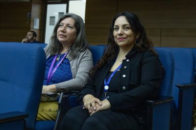 Cristina Paredes, encargadad de Equidad e Inclusión de la Facultad de Ciencias Químicas y Farmaceúticas. 