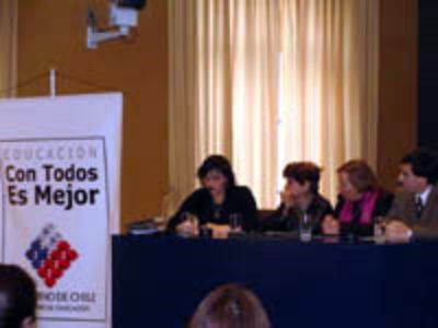 U. de Chile y MINEDUC abordan situación de política de convivencia