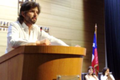 Gabriel Boric espera sumar a otros actores sociales al movimiento por cambios profundos en Chile. 