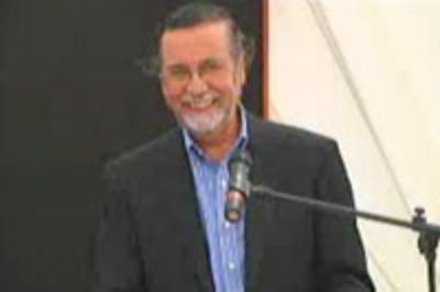Rector de la U. de Chile, Prof. Víctor Pérez Vera.