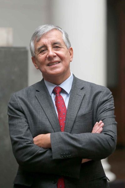 Profesor Sergio Lavandero González