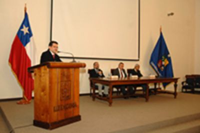 Profesor Rubén Alvarado, Académico de la Escuela de Salud Pública y Director de Planificación Estratégica de la Facultad de Medicina, inauguró la ceremonia.