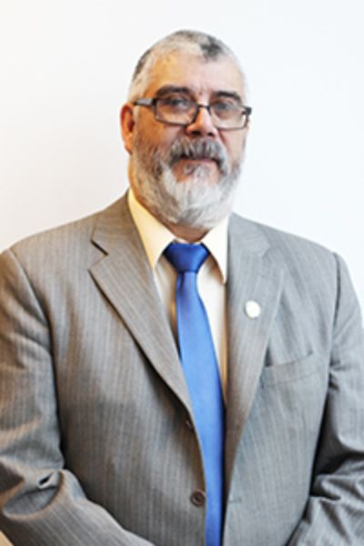 Senador Universitario Abraham Pizarro, funcionario de la Facultad de Economía y Negocios