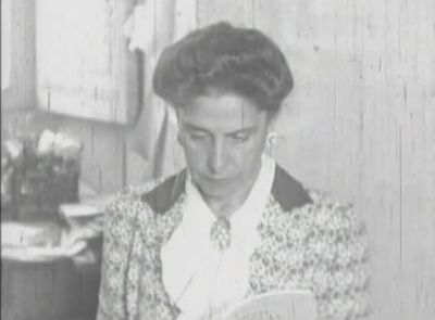 Amanda Labarca en el registro "Escuelas de verano" (1946)