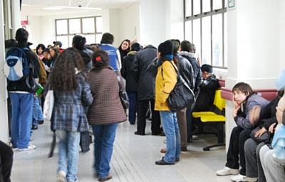 Entre otras demandas el gremio médico pide un aumento en los sueldos de los profesionales del sector público.