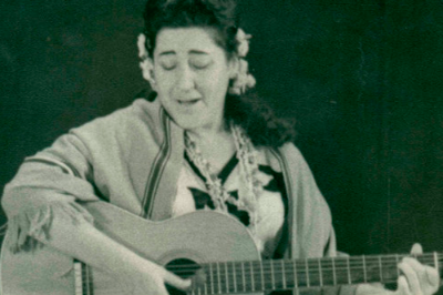 Su vasta labor como investigadora y divulgadora de las danzas y canciones folclóricas y populares de Chile la convirtió en una embajadora de nuestras tradiciones populares.
