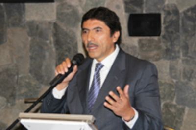 Carlos Fardella, Académico de la Pontificia Universidad Católica de Chile y ganador en la categoría Senior.