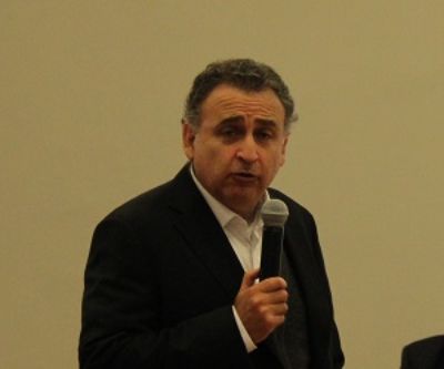Profesor Rafael Epstein