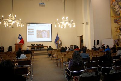 Cientos de funcionarios, académicos y estudiantes participaron de las charlas que se realizaron en las facultades e institutos de la Universidad.