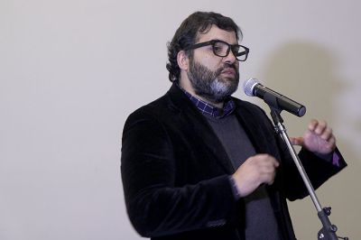 Andreé Henríquez, director ejecutivo del Proyecto de Internacionalización, explicó detalladamente las bases del concurso. 