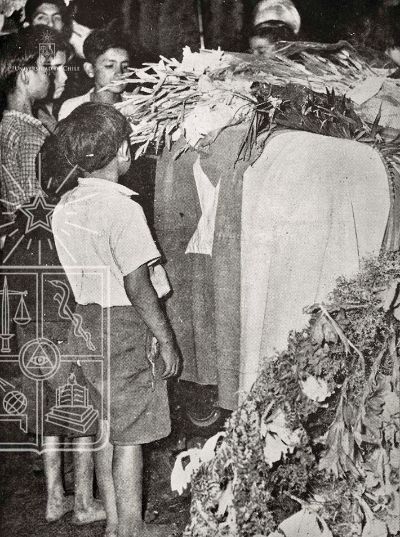 Más de 170 mil personas, según concita la prensa de la época, visitaron la Casa Central de la U. de Chile en enero de 1957 para ser parte de los ritos funerarios ofrecidos a la Premio Nobel.