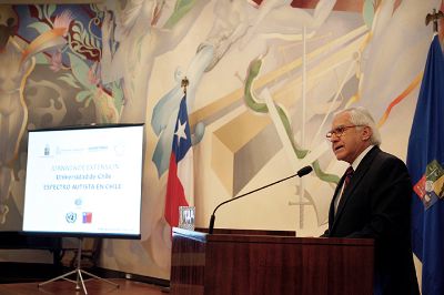 El vicepresidente de la República y ministro del Interior inauguró la Jornada reconociendo que falta mucho por avanzar respecto al autismo en Chile. 