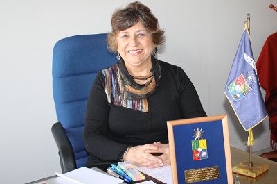 "Tenemos que intervenir mucho en la parte educativa", señala vicedecana de la Facultad de Odontología, Gisela Zillmann, respecto a las patologías orales que presentan los niños en Chile.