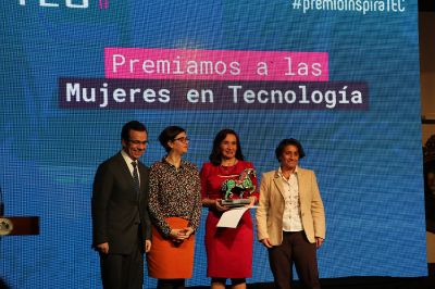 Marcela Larenas, Premio InspiraTEC 2017 a la trayectoria.