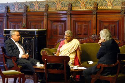 La recepción a la embajadora de India en Chile, Anita Nayar, fue realizada en Casa Central el pasado lunes 30 de octubre.