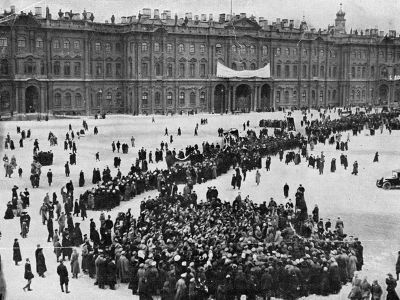 El asalto al Palacio de Invierno, sede del Gobierno Provisional, representó el hito simbólico más potente de la revolución de octubre.