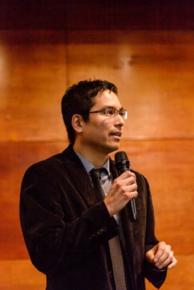 Bruno Takahashi, director de Investigación del Knight Center for Environmental Journalism, y profesor asistente de la Universidad de Michigan. 