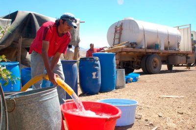 El profesor García-Chevesich advierte que en Chile el cambio climático y la falta de una cultura de cuidado del agua están gatillando una problema que puede tener graves consecuencias para el país.