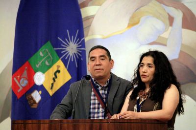 Los académicos de la U. de Chile Maribel Mora Curriao y Claudio Millacura se refirieron a las vulneraciones que ha vivido el pueblo mapuche en materia de DD.HH.
