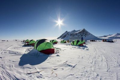 Un equipo de investigadores e investigadoras de diferentes facultades de la Universidad de Chile participan, año a año, en una expedición científica a la Antártica.
