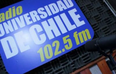 La Vigilia Feminista será transmitida en conjunto por por Radio Universidad de Chile, en su dial 102.5 FM y a través de su diario electrónico, además de la Radio Juan Gómez Millas.