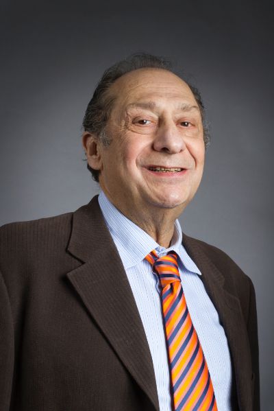 Enrique Tirapegui, académico de la U. de Chile, Premio Nacional de Ciencias Exactas 1991 y miembro de número de la Academia Chilena de Ciencias, falleció este miércoles 11 de marzo.
