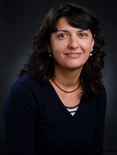 La Académica del Departamento de Geología U. de Chile, Linda Daniele, también es integrante de la Red de Energía, Agua y Sustentabilidad (ENEAS).