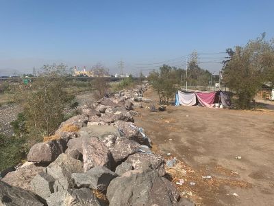 El MINVU tiene catastrados 802 campamentos a lo largo de Chile, pero es probable que las cifras no alcancen a dar cuenta de toda la precaria realidad habitacional.