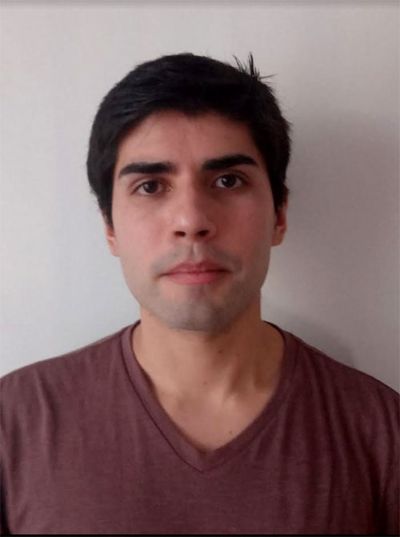 Alejandro Lavado, egresado del Departamento de Ciencias de la Computación de nuestro plantel.
