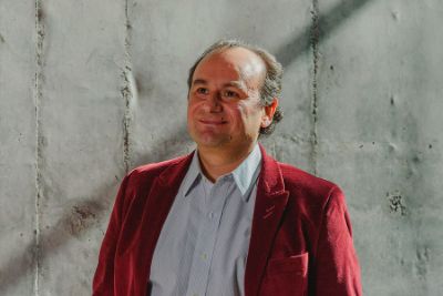 Christian González-Billault fue uno de los 11 miembros asociados elegidos este año por EMBO y el único científico latinoamericano. El académico es el primer chileno en integrar el organismo.