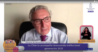 El rector Ennio Vivaldi destacó, entre otras cosas, el compromiso con el país que distingue a la Universidad de Chile y su comunidad.