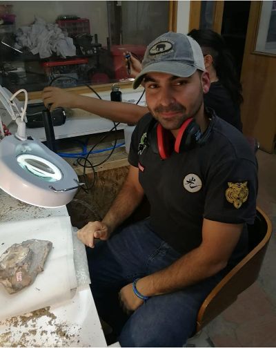 La investigación de este espécimen, publicada en la revista Acta Palaeontologica Polonica, fue liderada por el investigador de la Red Paleontológica de la U. de Chile, Jhonatan Alarcón.