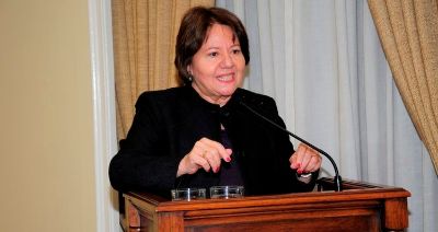 Victoria Espinosa, profesora egresada de la U. de Chile y secretaria de la Academia Chilena de la Lengua.