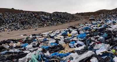 La huella ecológica de una prenda es devastadora. A modo de ejemplo, hoy el 73 por ciento de la ropa post consumo es botada a la basura y menos del 1 por ciento se recicla.