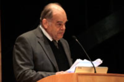 El Porrrector (S), Dr. Jorge Allende, presidió el acto inaugural y comunicó a los presentes el objetivo de esta versión.